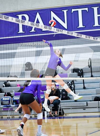 Thumbnail 1 in Pearland vs. Ridge Point photogallery.