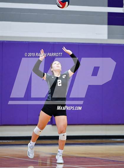 Thumbnail 1 in Pearland vs. Ridge Point photogallery.