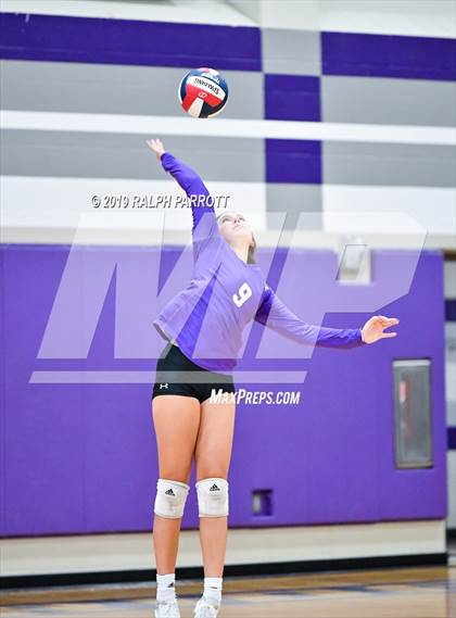 Thumbnail 2 in Pearland vs. Ridge Point photogallery.