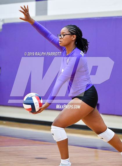 Thumbnail 2 in Pearland vs. Ridge Point photogallery.