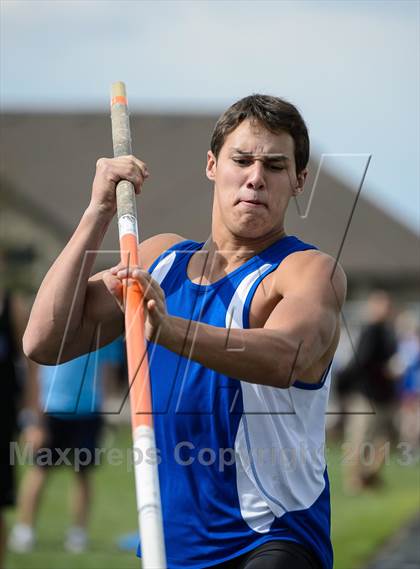 Thumbnail 2 in UHSAA Region 4 Championship photogallery.