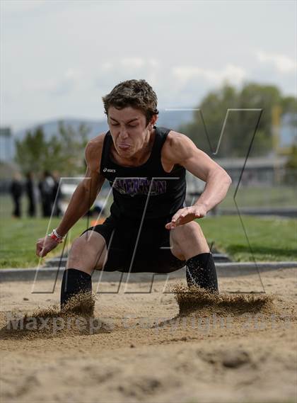 Thumbnail 1 in UHSAA Region 4 Championship photogallery.