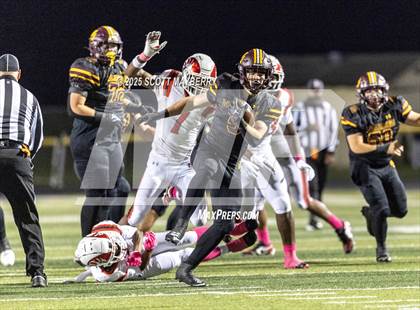 Thumbnail 3 in Trotwood-Madison @ Walsh Jesuit photogallery.