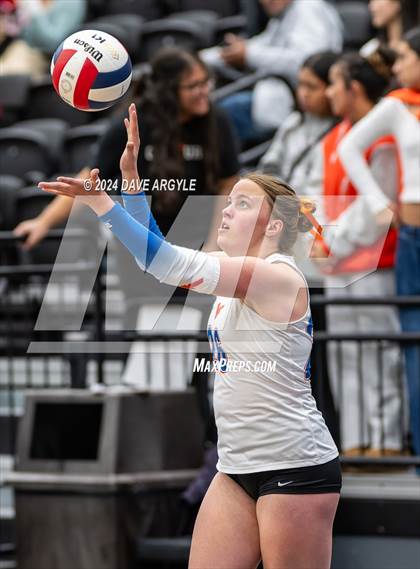 Thumbnail 1 in Timpview vs. Clearfield (UHSAA 5A Second Round) photogallery.