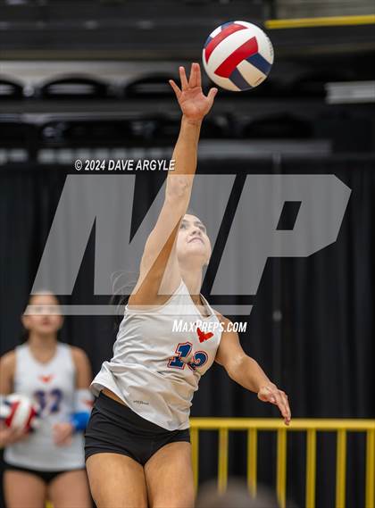 Thumbnail 2 in Timpview vs. Clearfield (UHSAA 5A Second Round) photogallery.