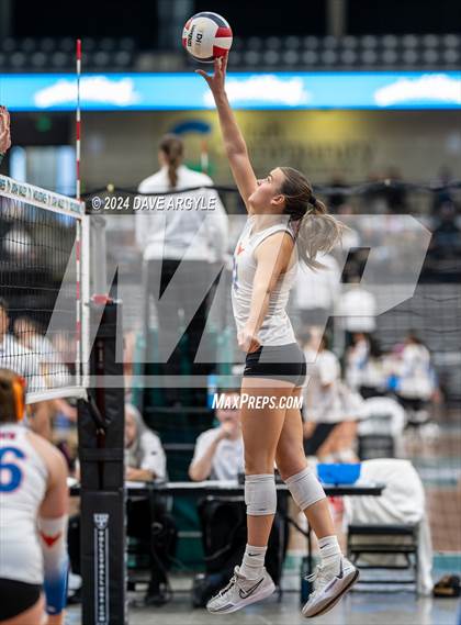 Thumbnail 3 in Timpview vs. Clearfield (UHSAA 5A Second Round) photogallery.