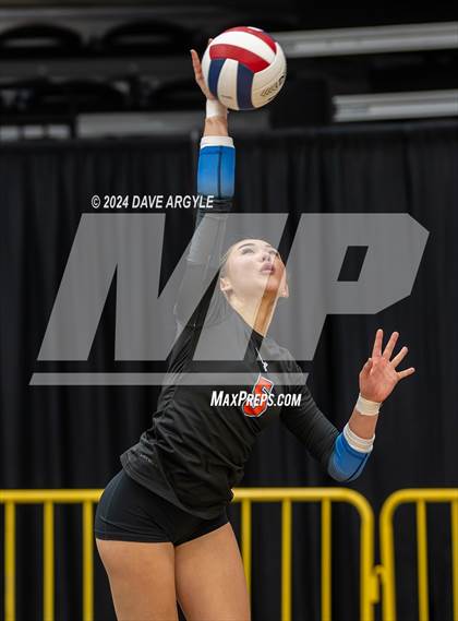 Thumbnail 1 in Timpview vs. Clearfield (UHSAA 5A Second Round) photogallery.