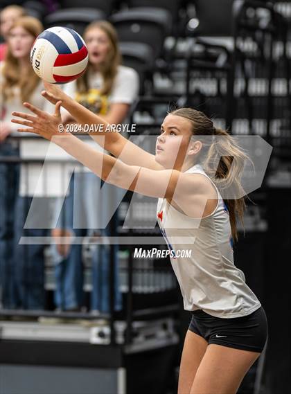 Thumbnail 2 in Timpview vs. Clearfield (UHSAA 5A Second Round) photogallery.