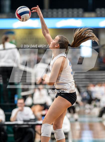 Thumbnail 2 in Timpview vs. Clearfield (UHSAA 5A Second Round) photogallery.