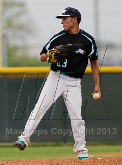Thumbnail 2 in Dobie @ Pasadena Memorial photogallery.