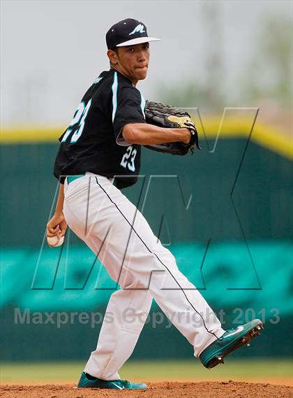 Thumbnail 3 in Dobie @ Pasadena Memorial photogallery.