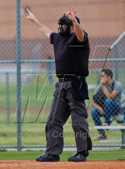 Thumbnail 1 in Dobie @ Pasadena Memorial photogallery.