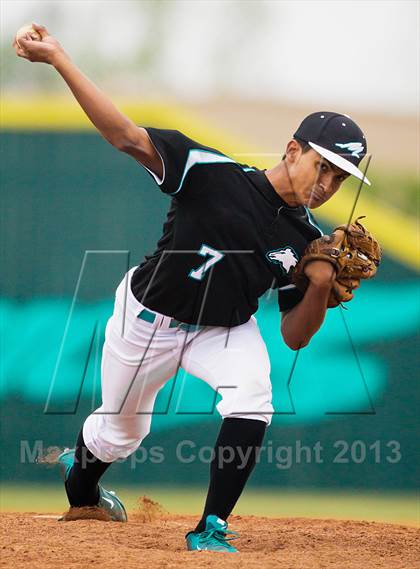 Thumbnail 2 in Dobie @ Pasadena Memorial photogallery.