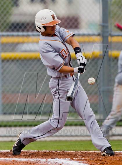 Thumbnail 1 in Dobie @ Pasadena Memorial photogallery.