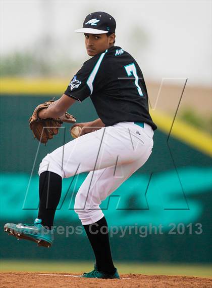 Thumbnail 1 in Dobie @ Pasadena Memorial photogallery.