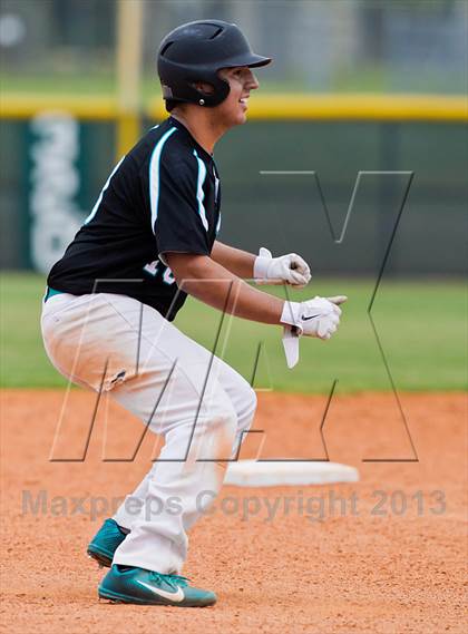 Thumbnail 3 in Dobie @ Pasadena Memorial photogallery.
