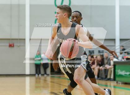 Thumbnail 1 in Edmond Memorial vs Midwest City photogallery.