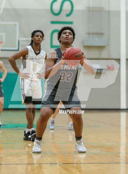 Thumbnail 2 in Edmond Memorial vs Midwest City photogallery.