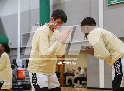 Thumbnail 2 in Edmond Memorial vs Midwest City photogallery.