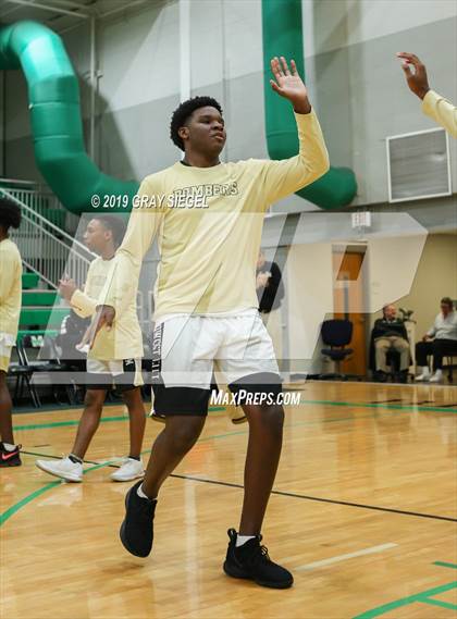 Thumbnail 3 in Edmond Memorial vs Midwest City photogallery.