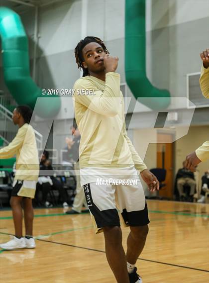 Thumbnail 2 in Edmond Memorial vs Midwest City photogallery.