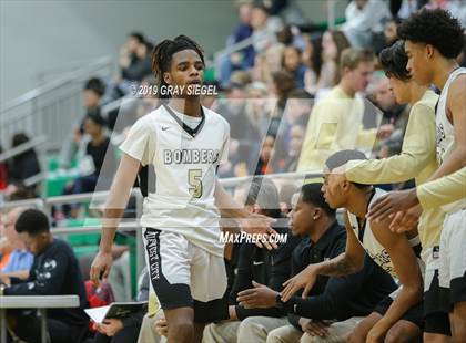 Thumbnail 2 in Edmond Memorial vs Midwest City photogallery.