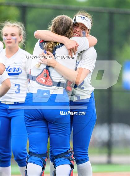 Thumbnail 3 in Ichabod Crane vs. Chenango Valley (NYSPHSAA Class B Final) photogallery.