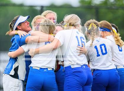 Thumbnail 1 in Ichabod Crane vs. Chenango Valley (NYSPHSAA Class B Final) photogallery.