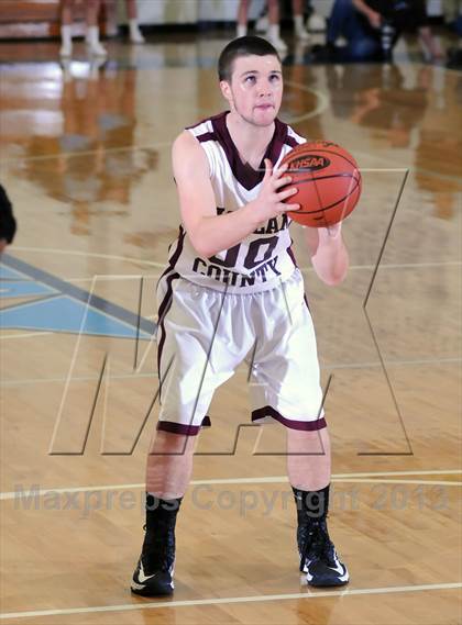 Thumbnail 1 in Muhlenberg County vs. McLean County photogallery.