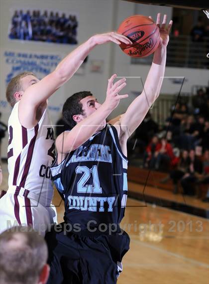 Thumbnail 1 in Muhlenberg County vs. McLean County photogallery.