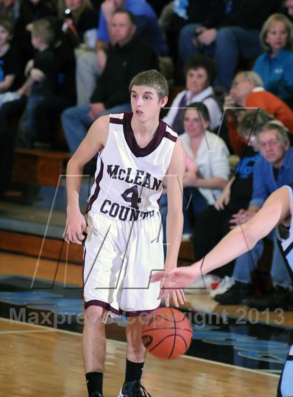 Thumbnail 3 in Muhlenberg County vs. McLean County photogallery.