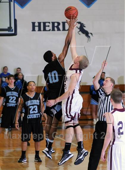 Thumbnail 1 in Muhlenberg County vs. McLean County photogallery.