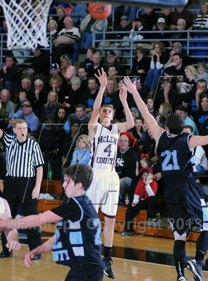 Thumbnail 1 in Muhlenberg County vs. McLean County photogallery.