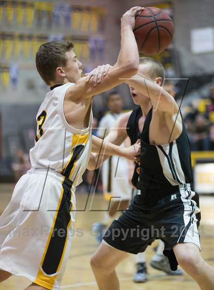 Thumbnail 3 in Del Oro vs Roseville photogallery.