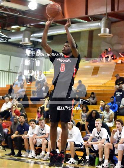 Thumbnail 3 in Etiwanda vs. Rim of the World photogallery.