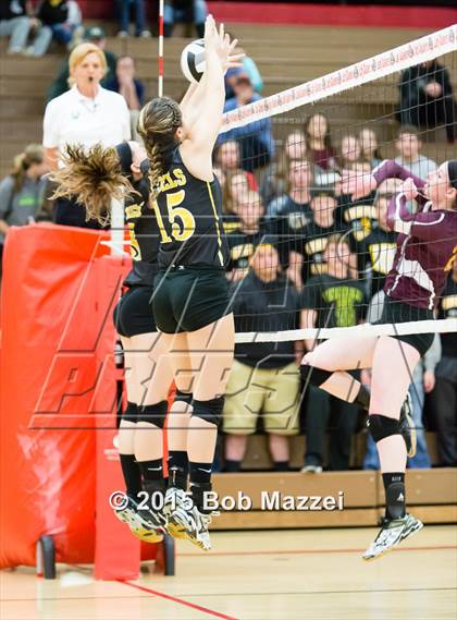 Thumbnail 1 in South Range vs. Crestview (OHSAA D3 Northeast Section 1 Final) photogallery.