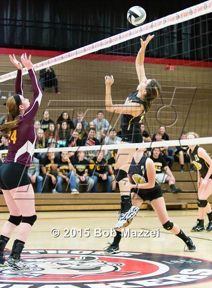 Thumbnail 2 in South Range vs. Crestview (OHSAA D3 Northeast Section 1 Final) photogallery.