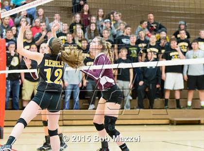 Thumbnail 2 in South Range vs. Crestview (OHSAA D3 Northeast Section 1 Final) photogallery.
