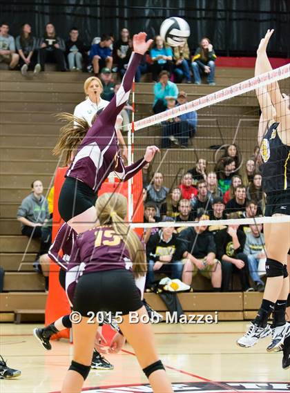 Thumbnail 1 in South Range vs. Crestview (OHSAA D3 Northeast Section 1 Final) photogallery.