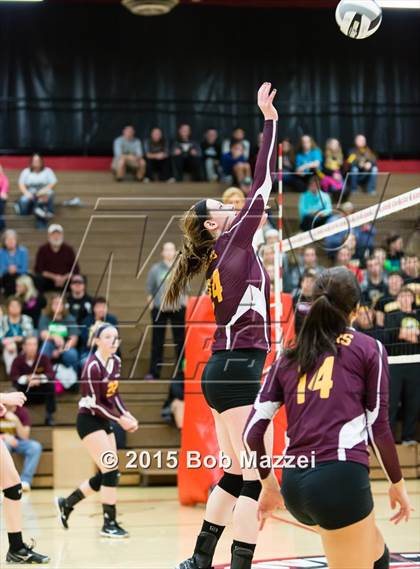 Thumbnail 3 in South Range vs. Crestview (OHSAA D3 Northeast Section 1 Final) photogallery.