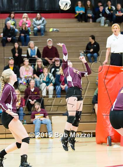 Thumbnail 1 in South Range vs. Crestview (OHSAA D3 Northeast Section 1 Final) photogallery.