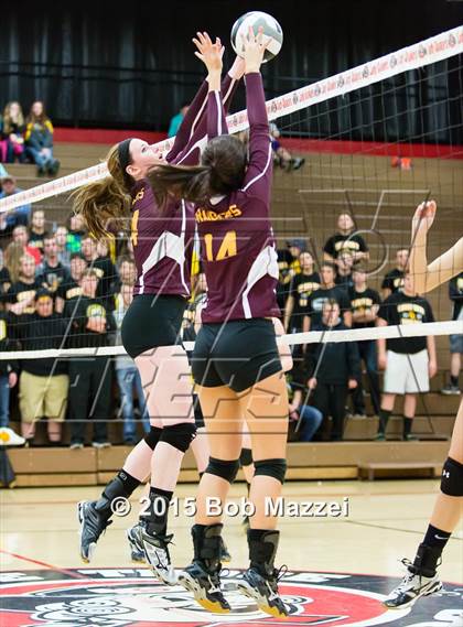 Thumbnail 1 in South Range vs. Crestview (OHSAA D3 Northeast Section 1 Final) photogallery.