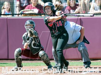 Thumbnail 3 in Ennis vs Lovejoy (UIL 4A Area Playoff) photogallery.