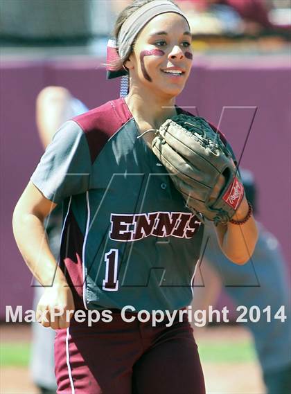 Thumbnail 2 in Ennis vs Lovejoy (UIL 4A Area Playoff) photogallery.