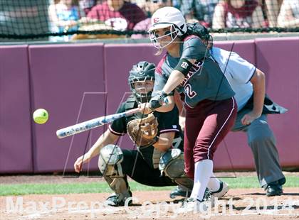 Thumbnail 1 in Ennis vs Lovejoy (UIL 4A Area Playoff) photogallery.