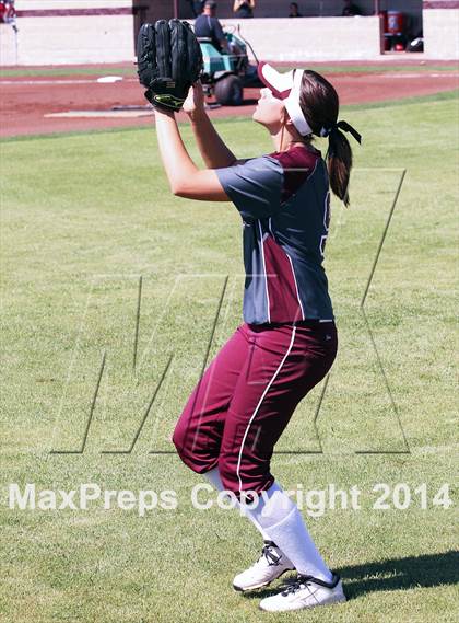 Thumbnail 1 in Ennis vs Lovejoy (UIL 4A Area Playoff) photogallery.