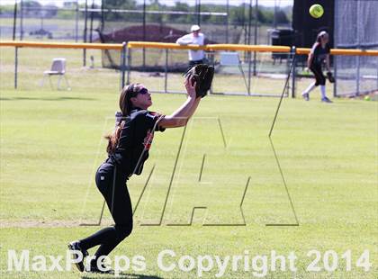 Thumbnail 3 in Ennis vs Lovejoy (UIL 4A Area Playoff) photogallery.