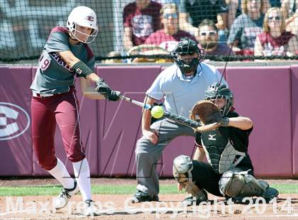 Thumbnail 2 in Ennis vs Lovejoy (UIL 4A Area Playoff) photogallery.