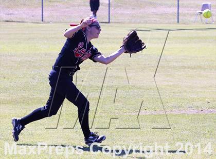 Thumbnail 2 in Ennis vs Lovejoy (UIL 4A Area Playoff) photogallery.