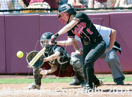 Thumbnail 3 in Ennis vs Lovejoy (UIL 4A Area Playoff) photogallery.